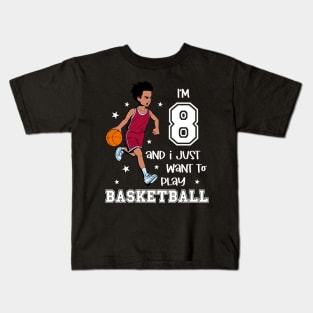 Boy plays basketball - I am 8 Kids T-Shirt